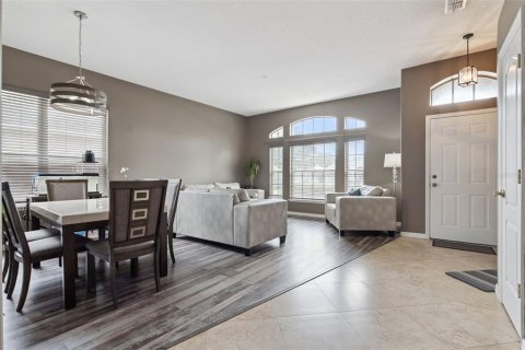 Villa ou maison à vendre à Apopka, Floride: 4 chambres, 189.52 m2 № 2325192 - photo 8