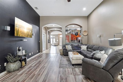 Villa ou maison à vendre à Apopka, Floride: 4 chambres, 189.52 m2 № 2325192 - photo 14