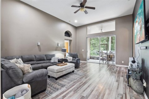 Villa ou maison à vendre à Apopka, Floride: 4 chambres, 189.52 m2 № 2325192 - photo 12