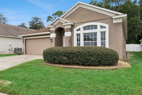 Villa ou maison à vendre à Apopka, Floride: 4 chambres, 189.52 m2 № 2325192 - photo 6