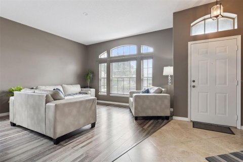 Villa ou maison à vendre à Apopka, Floride: 4 chambres, 189.52 m2 № 2325192 - photo 7