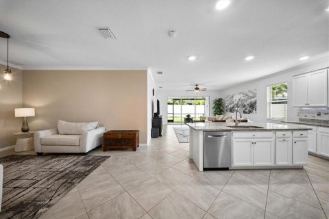House in Bradenton, Florida 2 bedrooms, 182.55 sq.m. № 2395940 - photo 26