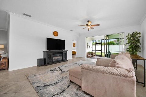 House in Bradenton, Florida 2 bedrooms, 182.55 sq.m. № 2395940 - photo 20
