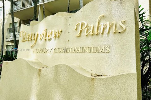 Снять в аренду кондоминиум в Норт-Майами, Флорида 1 спальня, 62.52м2, № 1945321 - фото 3