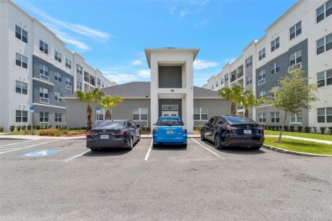 Condo in Orlando, Florida, 1 bedroom № 2220809 - photo 3