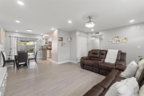 Villa ou maison à vendre à Homestead, Floride: 2 chambres, 92.81 m2 № 2009511 - photo 8