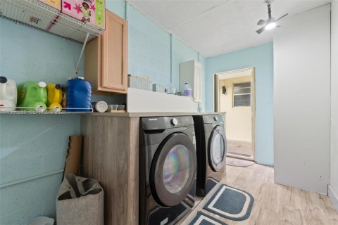 Villa ou maison à vendre à Homestead, Floride: 2 chambres, 92.81 m2 № 2009511 - photo 30