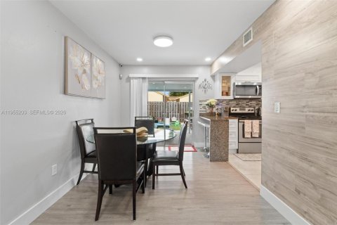 Villa ou maison à vendre à Homestead, Floride: 2 chambres, 92.81 m2 № 2009511 - photo 9