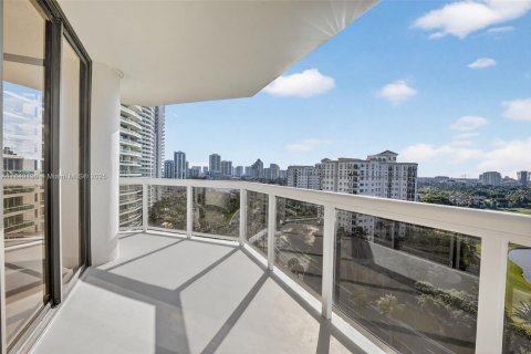 Condo in Aventura, Florida, 2 bedrooms in LANDMARK № 2171974 - photo 7