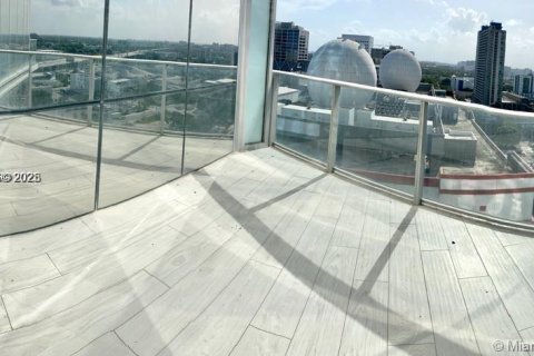 Снять в аренду кондоминиум в Майами, Флорида 1 спальня, № 1991980 - фото 15