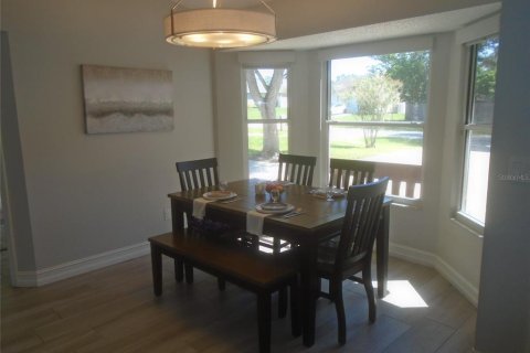 Casa en venta en Deltona, Florida, 3 dormitorios, 130.25 m2 № 1888697 - foto 8