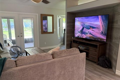 Casa en venta en Deltona, Florida, 3 dormitorios, 130.25 m2 № 1888697 - foto 12