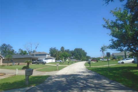 Casa en venta en Deltona, Florida, 3 dormitorios, 130.25 m2 № 1888697 - foto 4