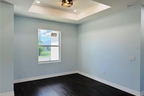 House in Port Charlotte, Florida 4 bedrooms, 154.78 sq.m. № 2091879 - photo 7