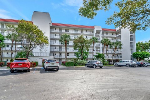 Condo in Lake Worth, Florida, 2 bedrooms № 2186046