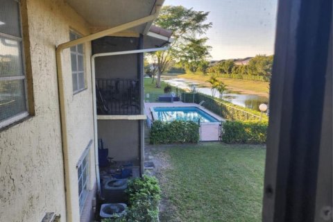 Condominio en venta en Coral Springs, Florida, 2 dormitorios, 97.92 m2 № 2193260 - foto 18