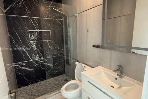 House in Cutler Bay, Florida 4 bedrooms, 225.29 sq.m. № 2023422 - photo 19