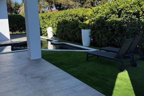 House in Cutler Bay, Florida 4 bedrooms, 225.29 sq.m. № 2023422 - photo 7