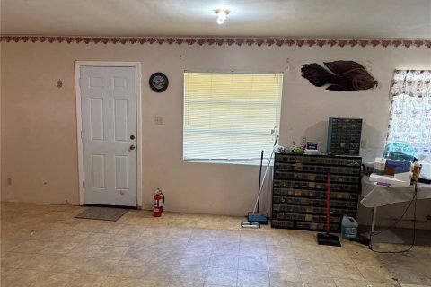 Commercial property in Lake Panasoffkee, Florida 83.61 sq.m. № 2116225 - photo 9