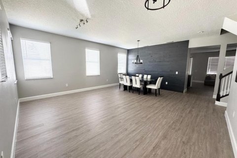 House in Orlando, Florida 3 bedrooms, 272.85 sq.m. № 2393962 - photo 3