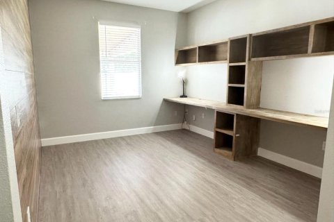House in Orlando, Florida 3 bedrooms, 272.85 sq.m. № 2393962 - photo 16