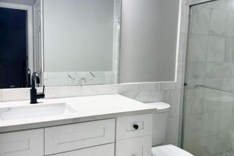 House in Orlando, Florida 3 bedrooms, 272.85 sq.m. № 2393962 - photo 14