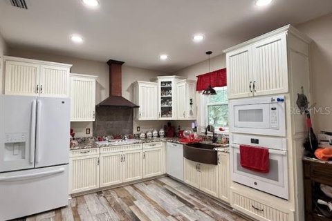 Villa ou maison à vendre à Chiefland, Floride: 3 chambres, 192.96 m2 № 2408171 - photo 2
