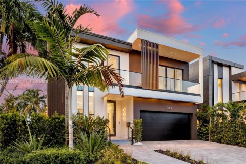 House in Fort Lauderdale, Florida 4 bedrooms № 2413278
