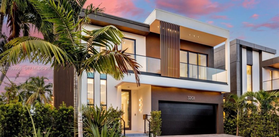 Villa ou maison à Fort Lauderdale, Floride 4 chambres № 2413278