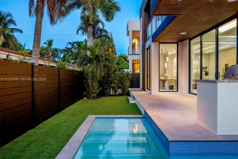 Villa ou maison à vendre à Fort Lauderdale, Floride: 4 chambres № 2413278 - photo 2