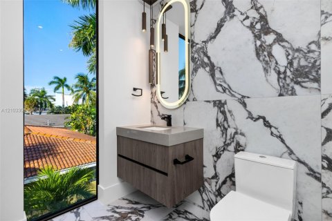 Villa ou maison à vendre à Fort Lauderdale, Floride: 4 chambres № 2413278 - photo 30
