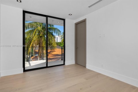 Villa ou maison à vendre à Fort Lauderdale, Floride: 4 chambres № 2413278 - photo 29