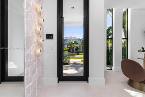 Villa ou maison à vendre à Fort Lauderdale, Floride: 4 chambres № 2413278 - photo 10