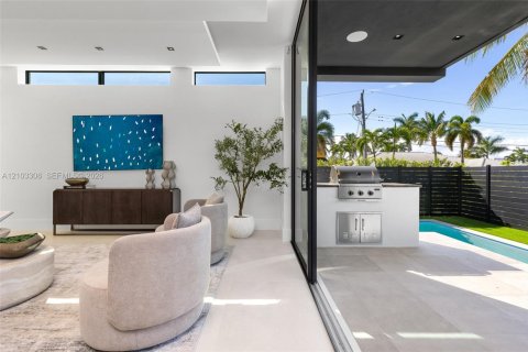 Villa ou maison à vendre à Fort Lauderdale, Floride: 4 chambres № 2413278 - photo 13