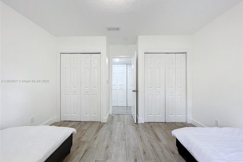 Casa en venta en Hollywood, Florida, 6 dormitorios, 297.57 m2 № 1955733 - foto 30