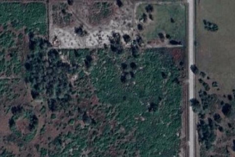 Land in Fort Meade, Florida № 1906330 - photo 1