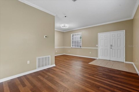 Casa en venta en Tampa, Florida, 5 dormitorios, 269.79 m2 № 2385821 - foto 10