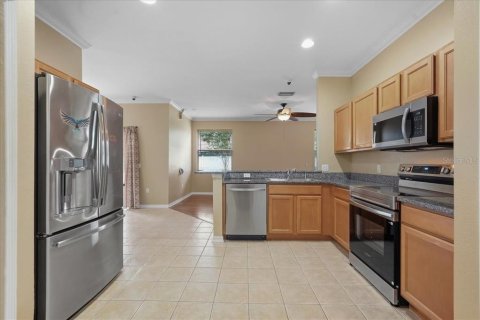 Casa en venta en Tampa, Florida, 5 dormitorios, 269.79 m2 № 2385821 - foto 16