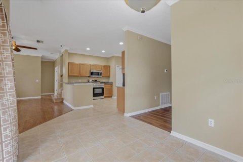 Casa en venta en Tampa, Florida, 5 dormitorios, 269.79 m2 № 2385821 - foto 13