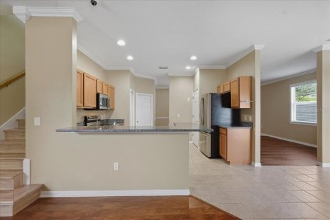 Casa en venta en Tampa, Florida, 5 dormitorios, 269.79 m2 № 2385821 - foto 14