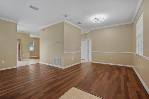 Casa en venta en Tampa, Florida, 5 dormitorios, 269.79 m2 № 2385821 - foto 11