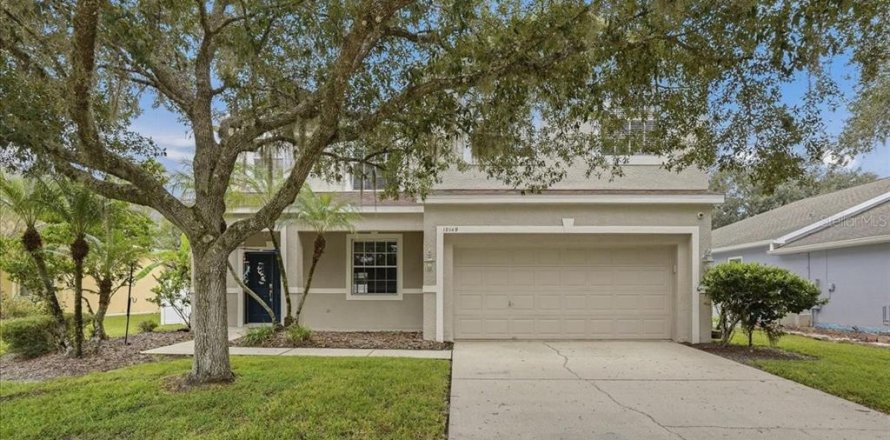Casa en Tampa, Florida 5 dormitorios, 269.79 m2 № 2385821