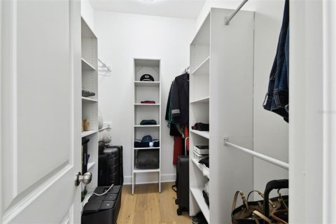 Casa en venta en Tampa, Florida, 5 dormitorios, 282.42 m2 № 2203989 - foto 19