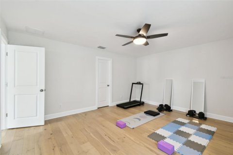 Casa en venta en Tampa, Florida, 5 dormitorios, 282.42 m2 № 2203989 - foto 21
