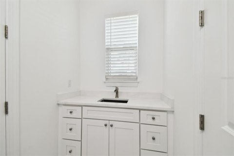 Casa en venta en Tampa, Florida, 5 dormitorios, 282.42 m2 № 2203989 - foto 28