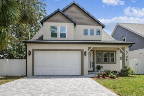 Villa ou maison à Tampa, Floride 5 chambres, 282.42 m2 № 2203989