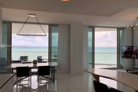 Condo in Sunny Isles Beach, Florida, 2 bedrooms  № 1452044 - photo 9