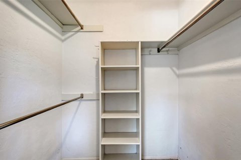 Copropriété à vendre à Sarasota, Floride: 2 chambres, 142.33 m2 № 1792995 - photo 22