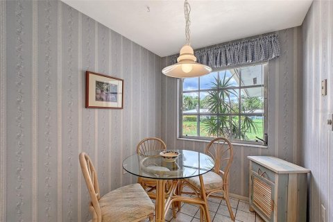 Copropriété à vendre à Sarasota, Floride: 2 chambres, 142.33 m2 № 1792995 - photo 19