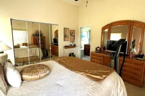 House in Port St. Lucie, Florida 3 bedrooms, 153.29 sq.m. № 2083650 - photo 10